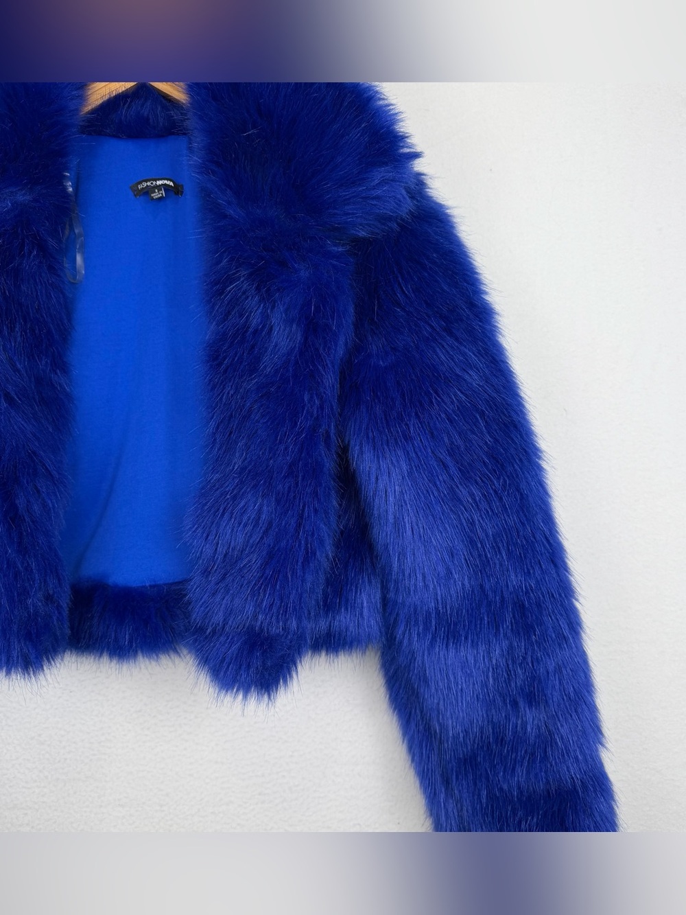 Fashion Nova Royal Blue Faux Fur Cropped Jacket Size Small Open Front - Picture 4 of 12